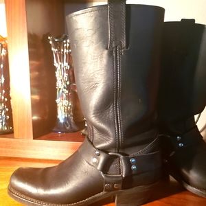Frye boots black gorgeous condition leather
